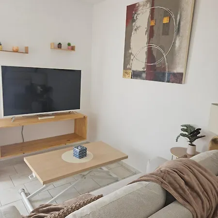 Duplex Indépendant Au Calme Entre Noyon Et Compiègne Appartamento Carlepont